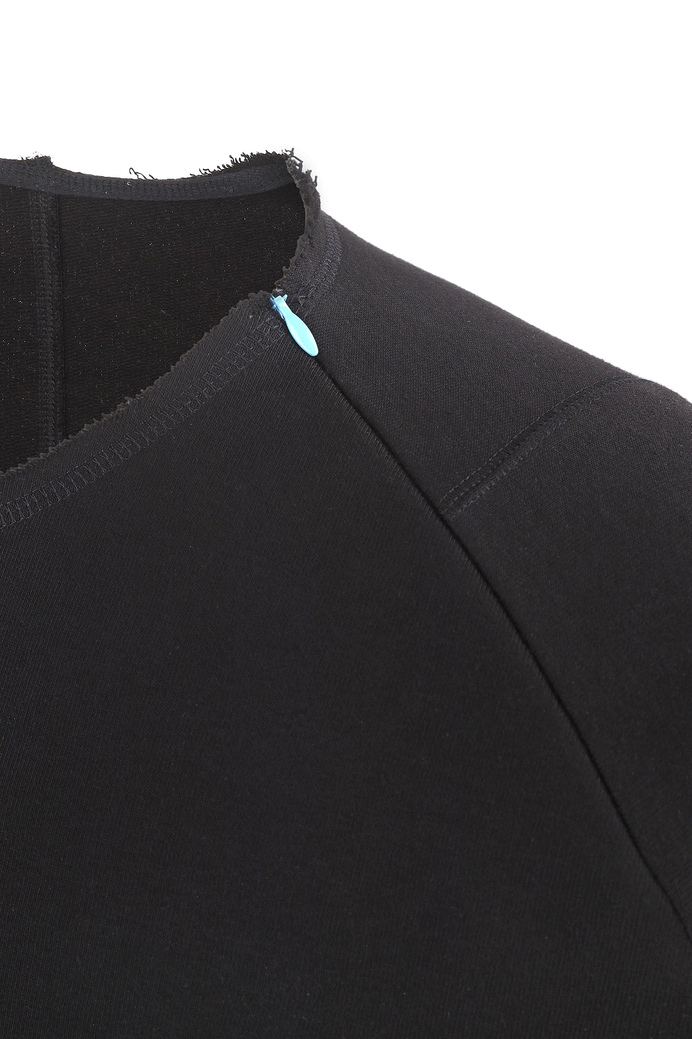 SWEATSHIRT WITH HANDMADE HEART EMBROIDERY (BEADS)
